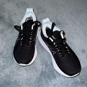 ASICS Gel-Nimbus 25 sneakers